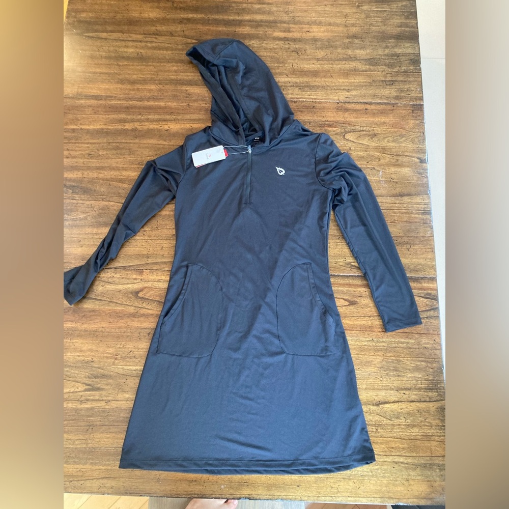 Baleaf Black Hooded Swim Coverup with Pockets, new with tags